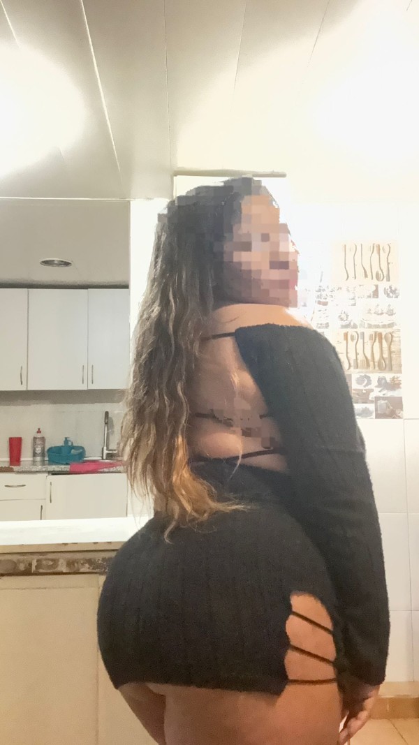 Rubia Joven,fiestera sin tabú fotos reales ,las 24 h media hora 40€