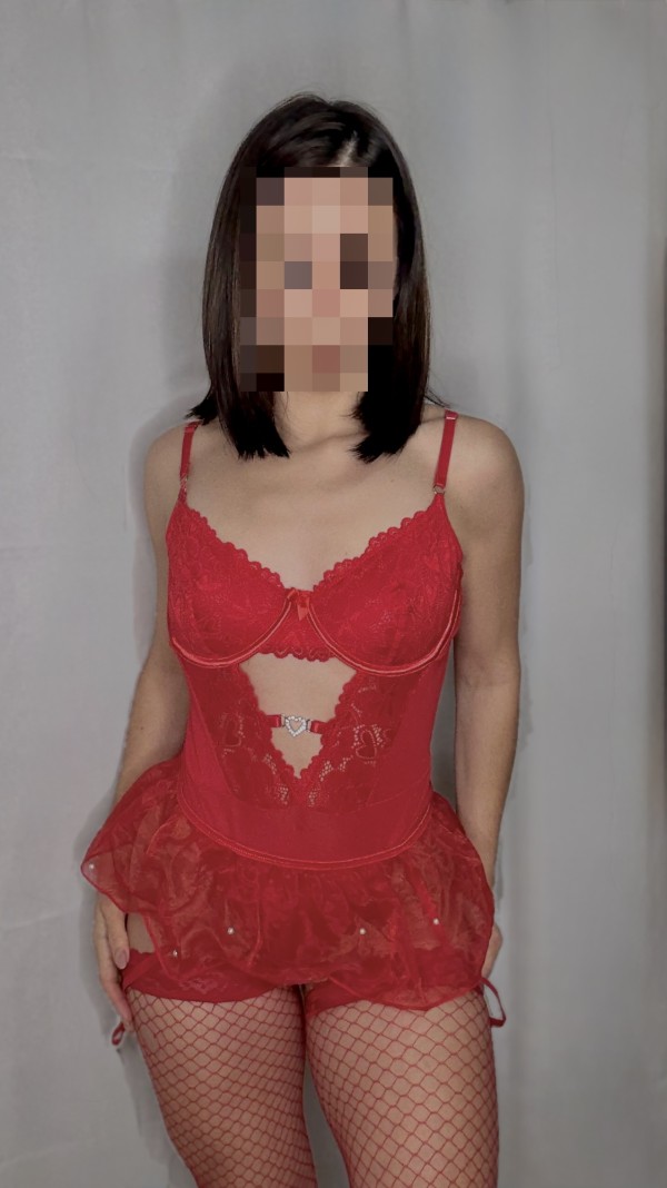 Mujer cariñosa y complaciente