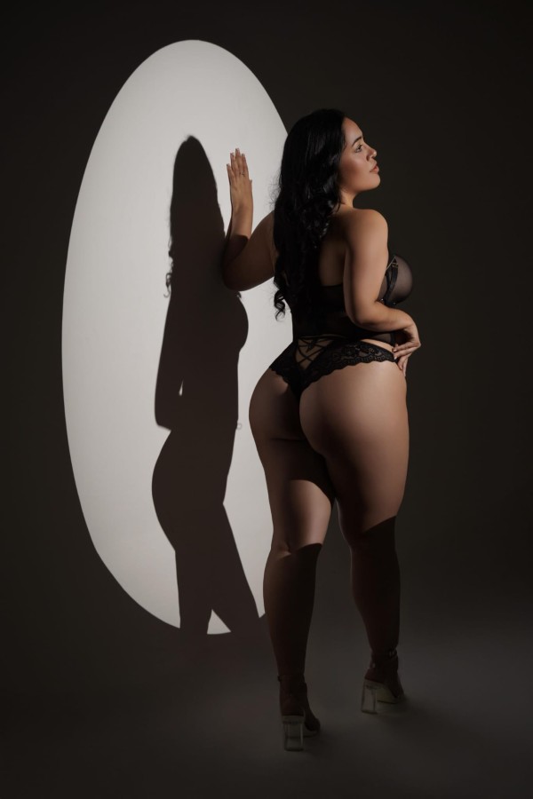 FIESTERAS, ARDIENTES Y COMPLACIENTES