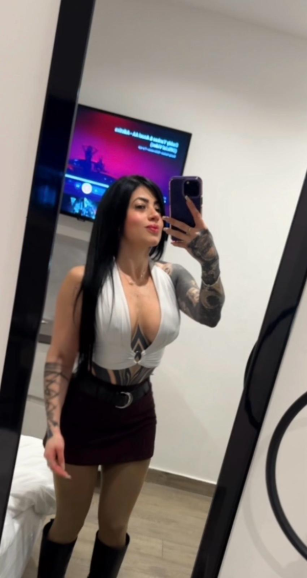 MIA NOVEDAD FIESTERA, ANAL Y MUY CACHONDA