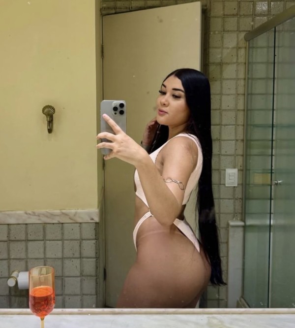 Colombianita 23 añitos,divertida fiestera y amorosa