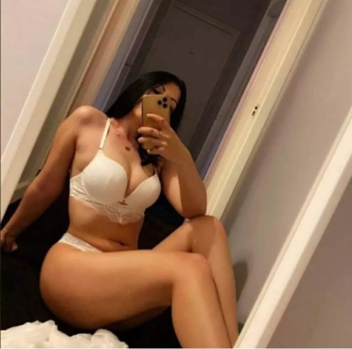 MADURA COMPLACIENTE MUY IMPLICADA Y SEDUCTORA