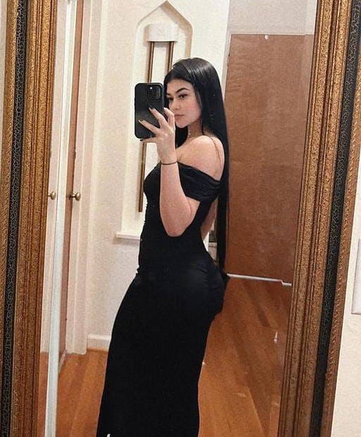 VALENTINA PRECIOSA RECIEN LLEGADA COMPAÑIA DE LUJO –