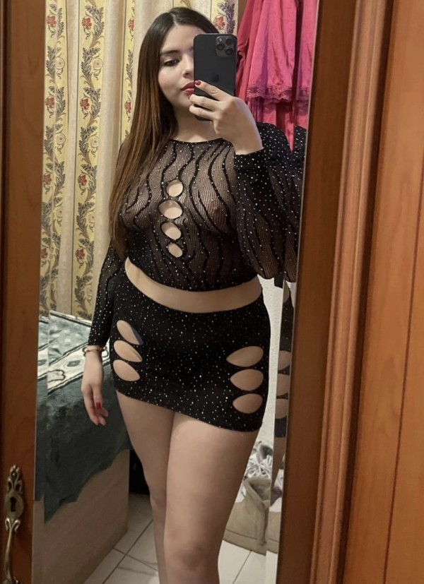 Estoy la ciudad Córdoba una jovencita  guapa