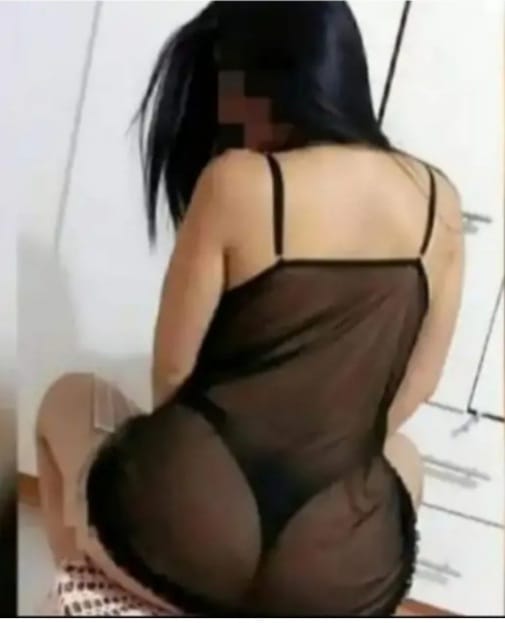 ARDIENTE SENSUAL COMPLACIENTE BUENA AMANTE