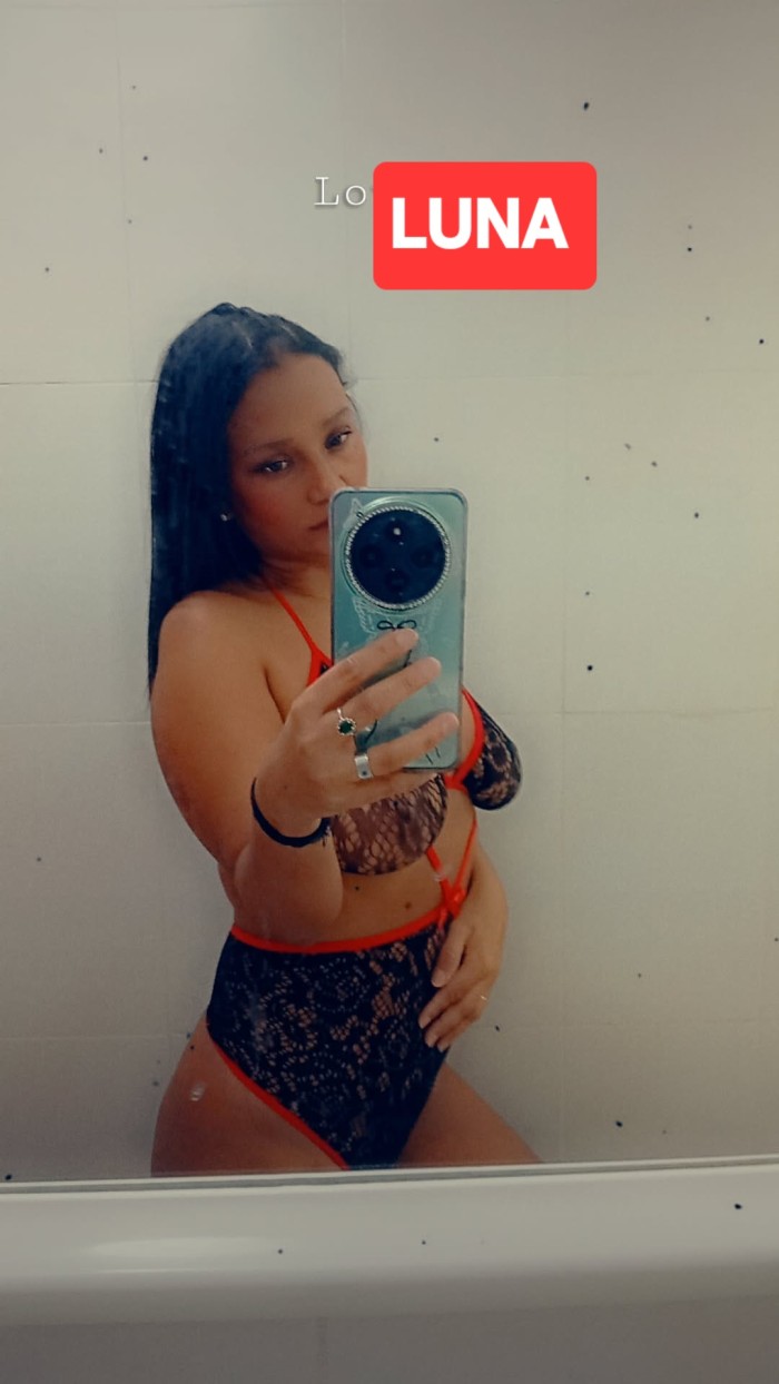 COLOMBIANA, JOVENCITA, ENTREGA TOTAL
