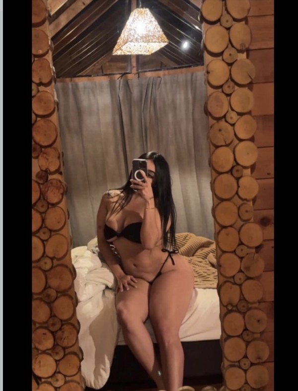 Tetas culasooo Latina guarra hermosa