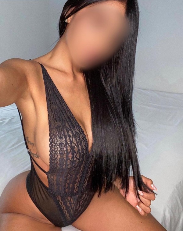 ALEJANDRA ESCORT PERFECTA PARA FIESTAS PRIVADAS