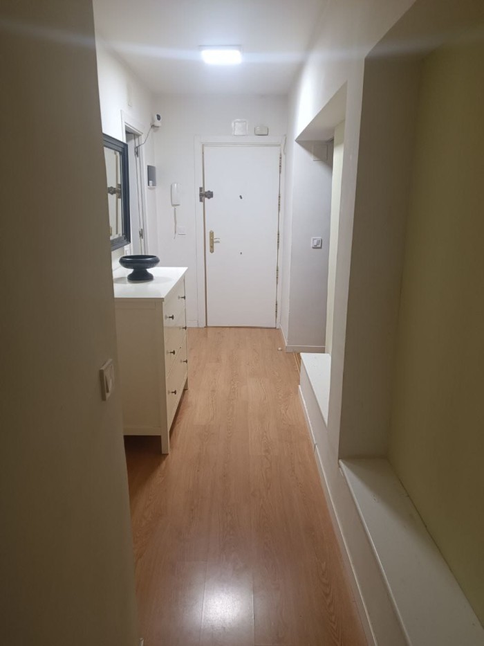 SE NECESITAN CHICAS PARA TRABAJAR