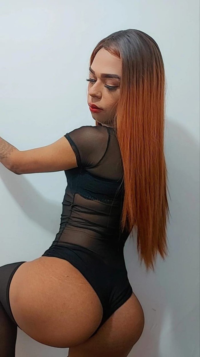 NOVEDAD *MUÑEQUITA KATALEYA COMPLACIENTE EN TODO