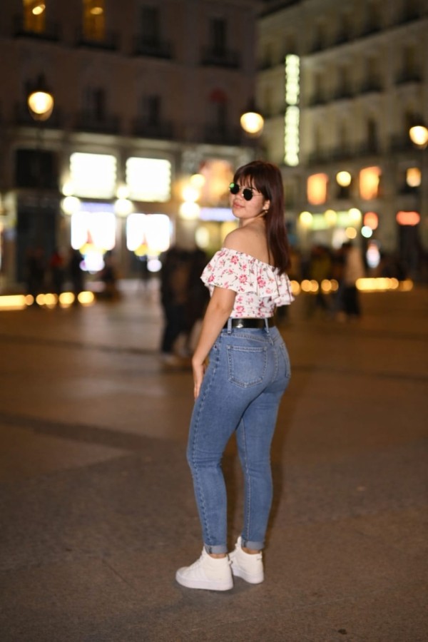 ESTOY EN PISO Y CLIMATIZADO EN  CENTRO  LUNA TU CARAME