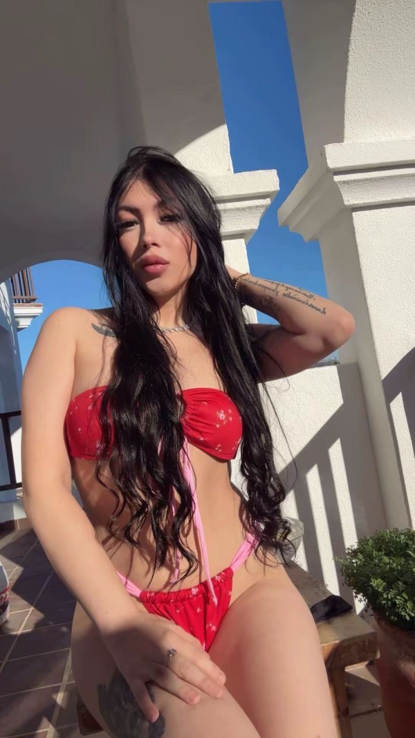 SALOMÉ Atrevida complaciente y fiestera