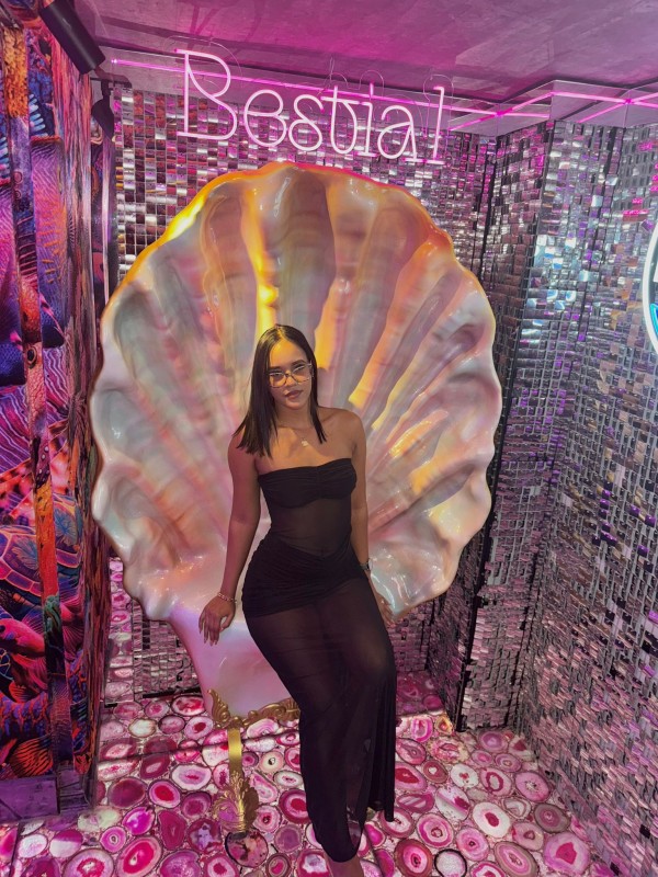 100% REAL, PARTICULAR LATINA Y JOVENCITA