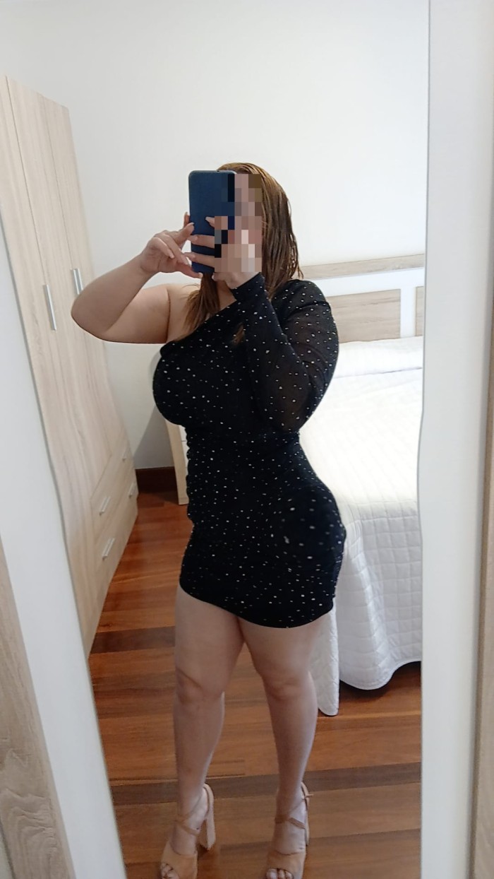 LA REINA DEL SEXO FIESTERA GUARRILLA AMORES