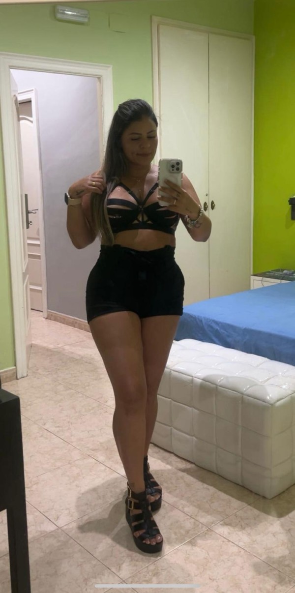 LATINA ENCANTADORA