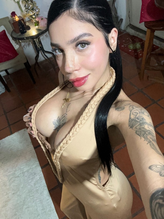 JOVENCITA EXCLUSIVA VIP COMPLACIENTE FRANCES FULL