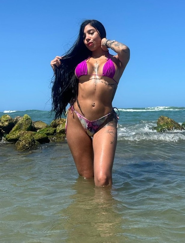 JOVENCITA EXCLUSIVA VIP COMPLACIENTE FRANCES FULL