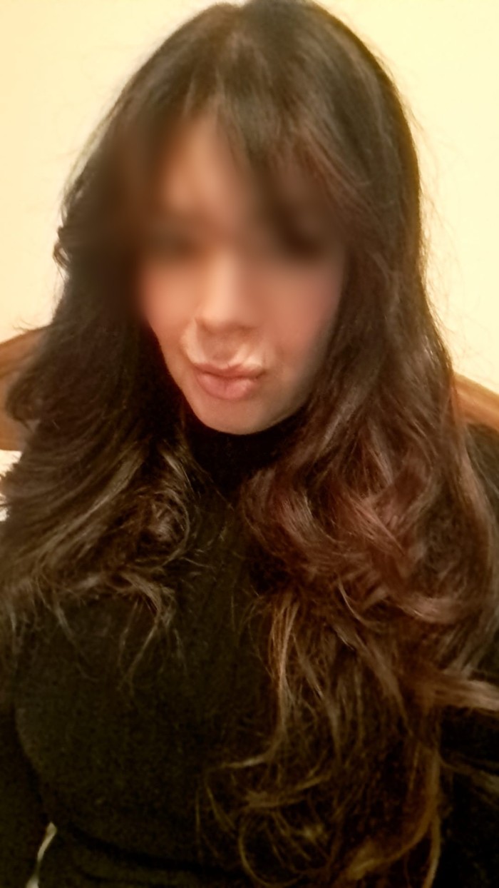 Videollamadas Lucia madurita cañera y morbosa