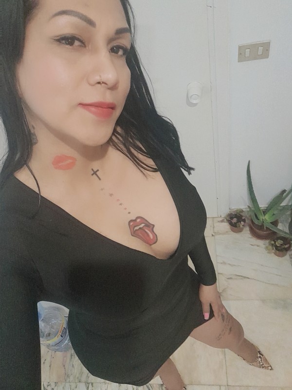 COLOCAME EN CUATRO Y DAME A TOPÉ EN VIGO