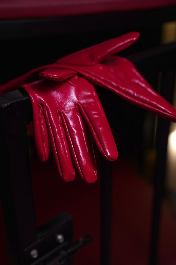 Bdsm,domina Angy ,sala equipada en Valencia