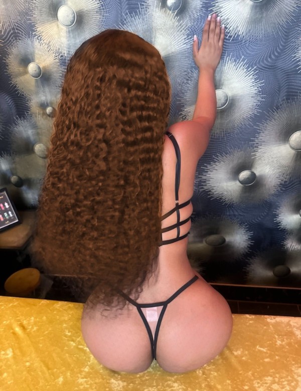 Ruby bella colombiana 19 años