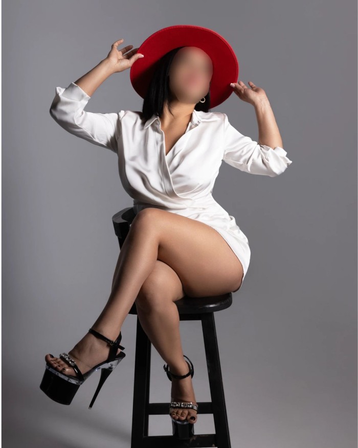 COLOMBIANA DISPUESTA A TODO