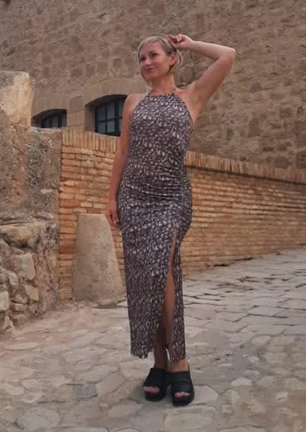 UCRANIANA DE LUJO EXPLOSIVA Y JUGUETONA