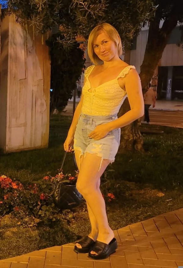 UCRANIANA DE LUJO EXPLOSIVA Y JUGUETONA