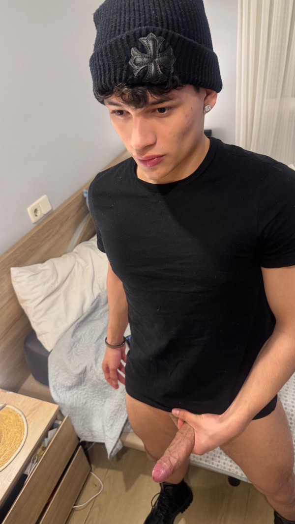 Luix bisex 18 años colombiano