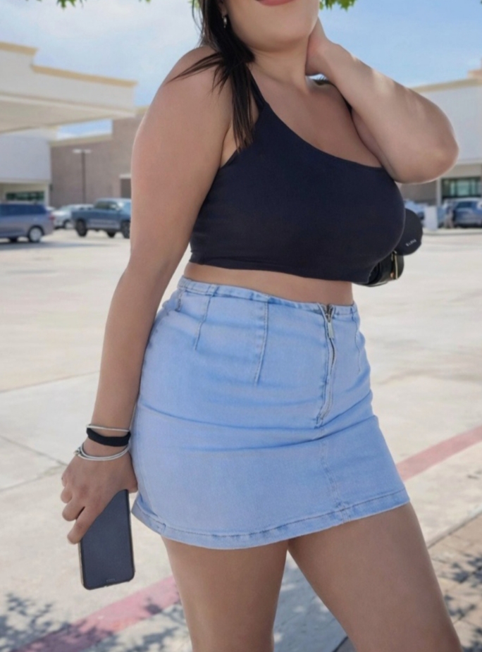 MADURA ELEGANTE MASAJE TÁNTRICO DESPLAZO PARTICULA