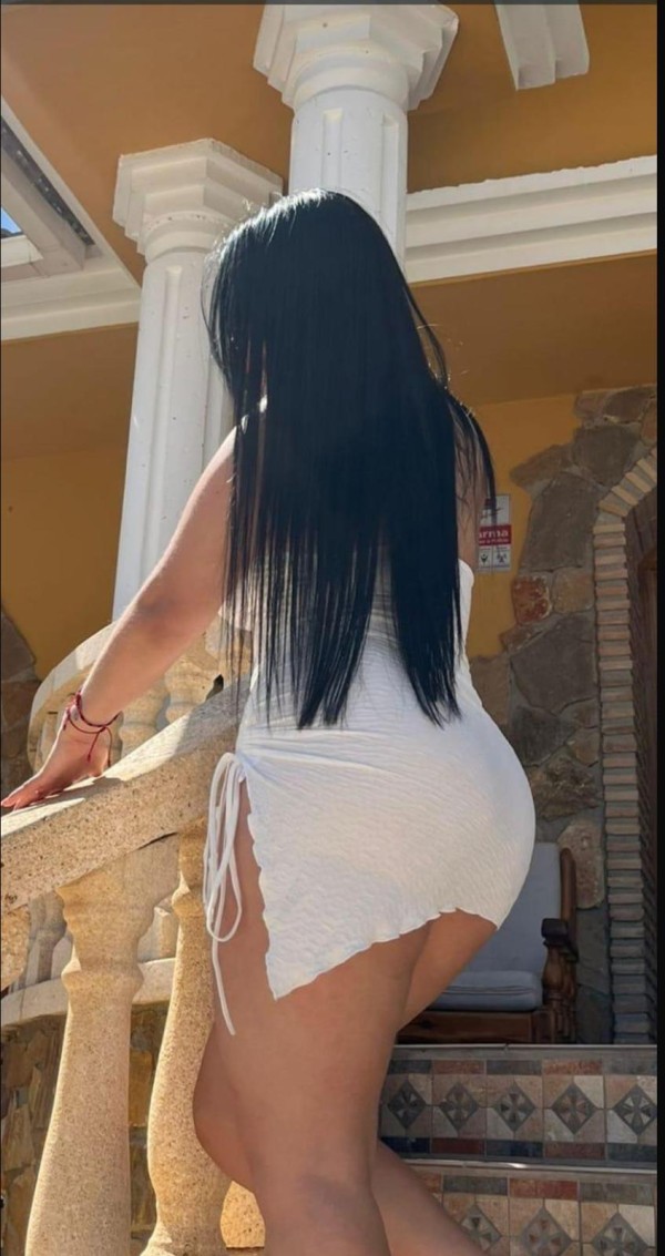 Morenaza super implicada y fiestera