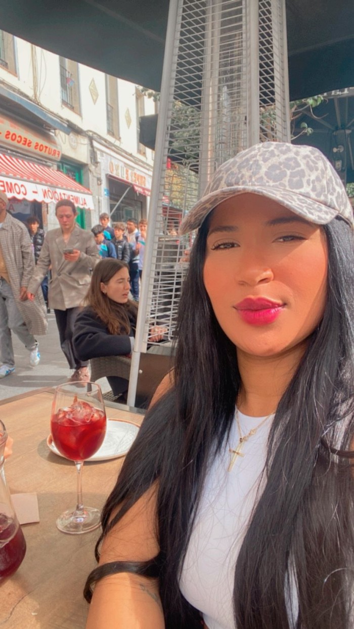 VALENTINA NUEVA EN SEVILLA