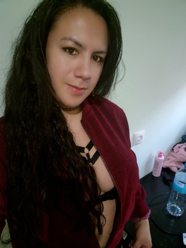 Busco perras sumisas ACTIVA..CAMILA TRANS TRAVESTY