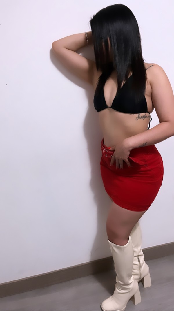 Gabriela colombiana jugosa