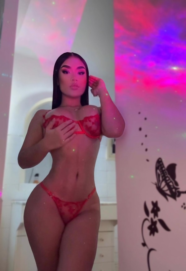 Jovencita de 19 años, muy mojadita en Elche