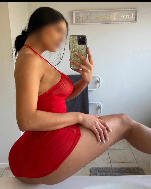 Vanessa exuberante mamasita