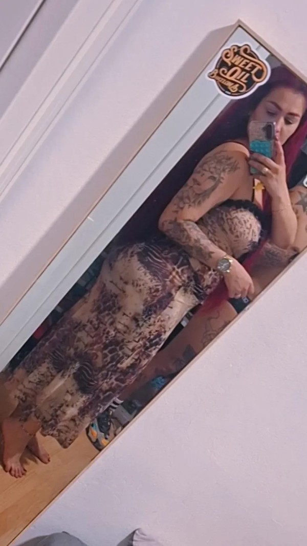 LATINA PRECIOSA CON ROSTRO BELLO EXOTICA