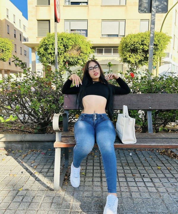 mostoles tu amante cuerpo natural 24 años te la como de rodillas cañera