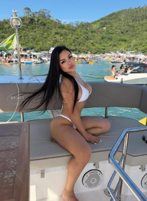 TERESA de Todo menos SANTA