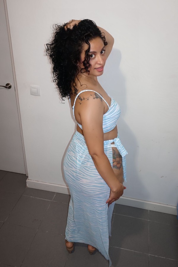 NOVEDAD AVILÉS TRATO DE NOVIO FIESTERA SÚPER GRIEGO