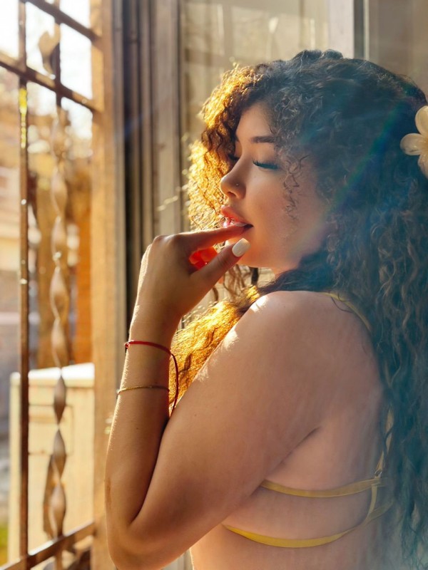 Enma 20 añitos dispuesta a satisfacer todas tus fantasías 661447669
