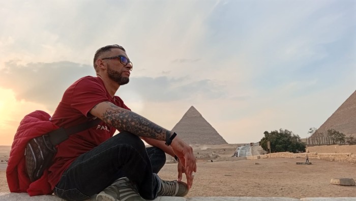 POLLON SEDUCTOR Y MORBOSO SOLO CHICAS