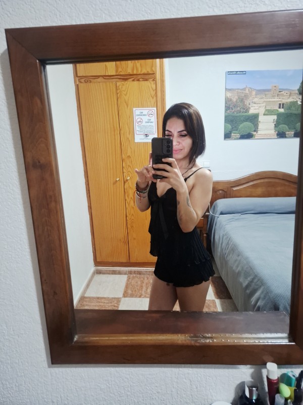 LEIDY CACHONDA Y MORBOSA