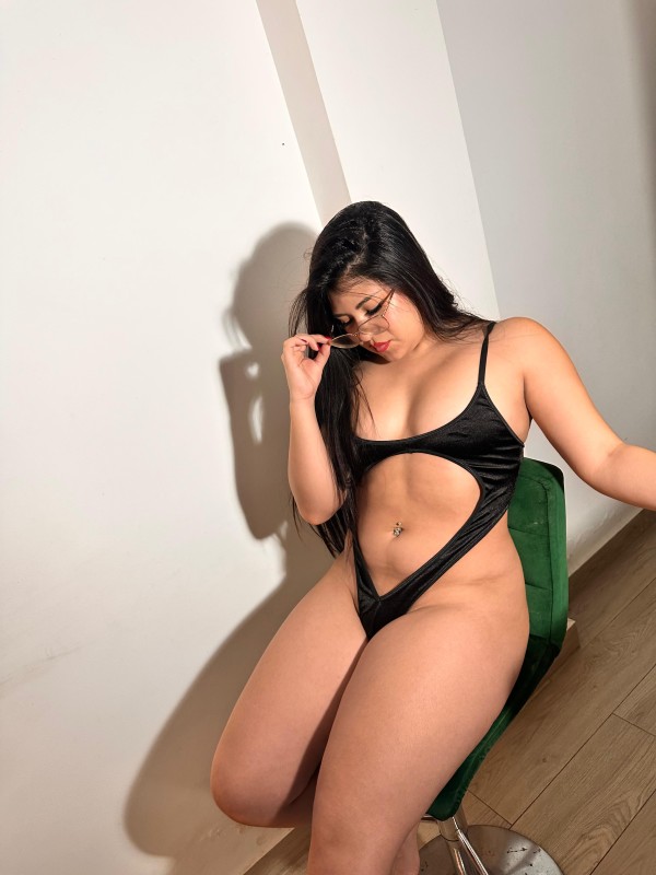 Samanta 18 años flaca, fiestera puerto de Sagunto