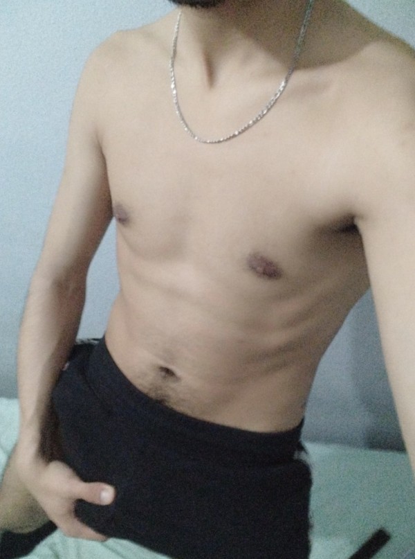 CHICO GUAPO DIVERTIDO ATENTO