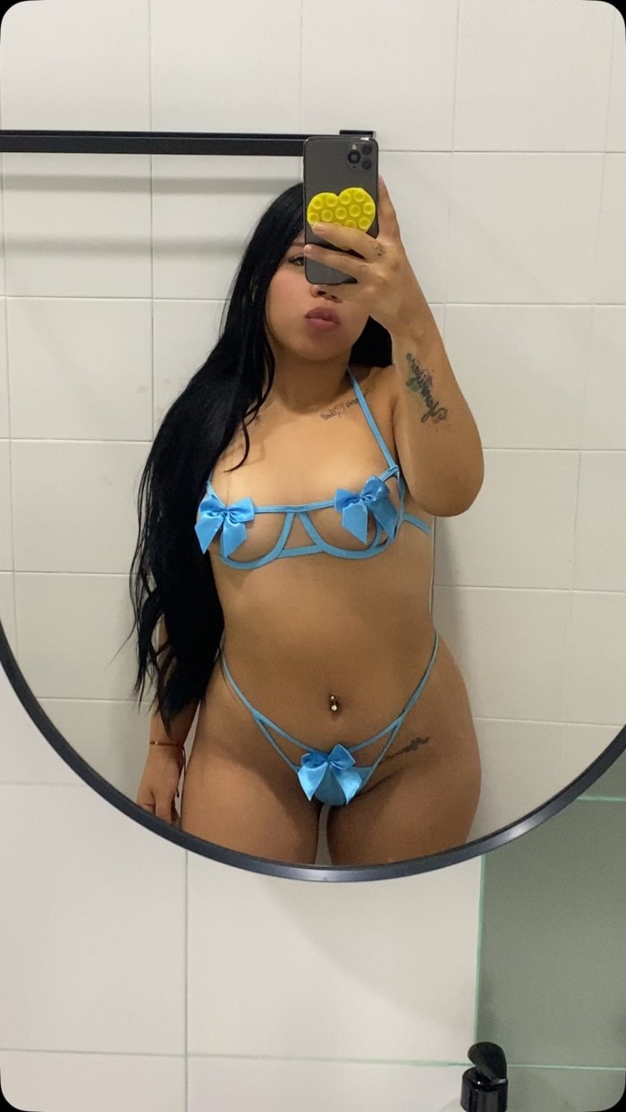 CACHONDA Y JUGUETONA EN PLAYA GANDIA