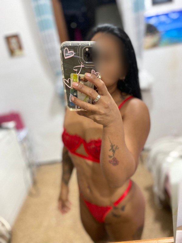 Novedad en Zaragoza gran via , cachonda besucona 24 hs fiestas