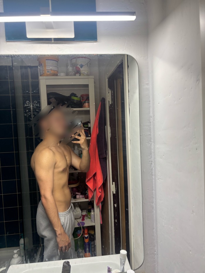 MASAJISTA LATINO SOLO MUJERES