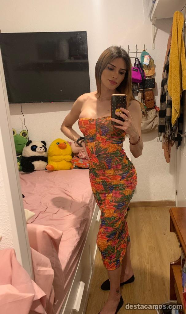 Travesti masaje en camilla terminación con final