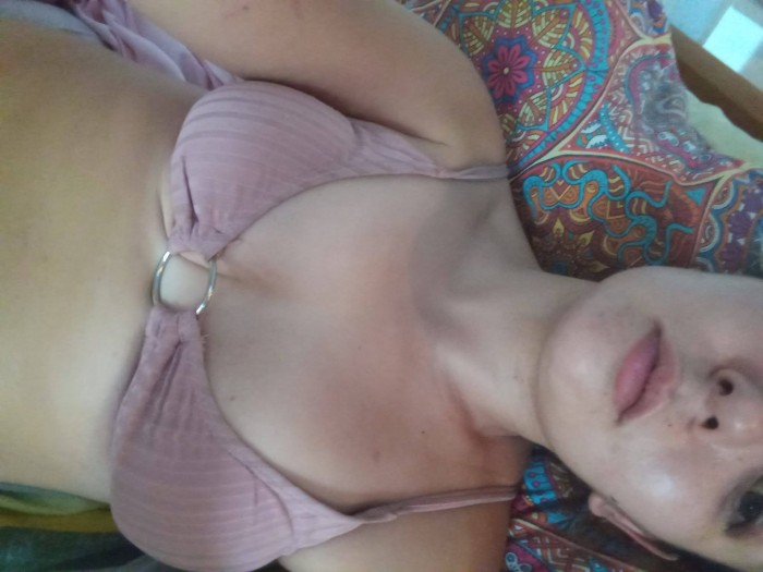 Española no profesional sin sitio muy caliente